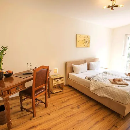 Schillers Residenz Hotel *